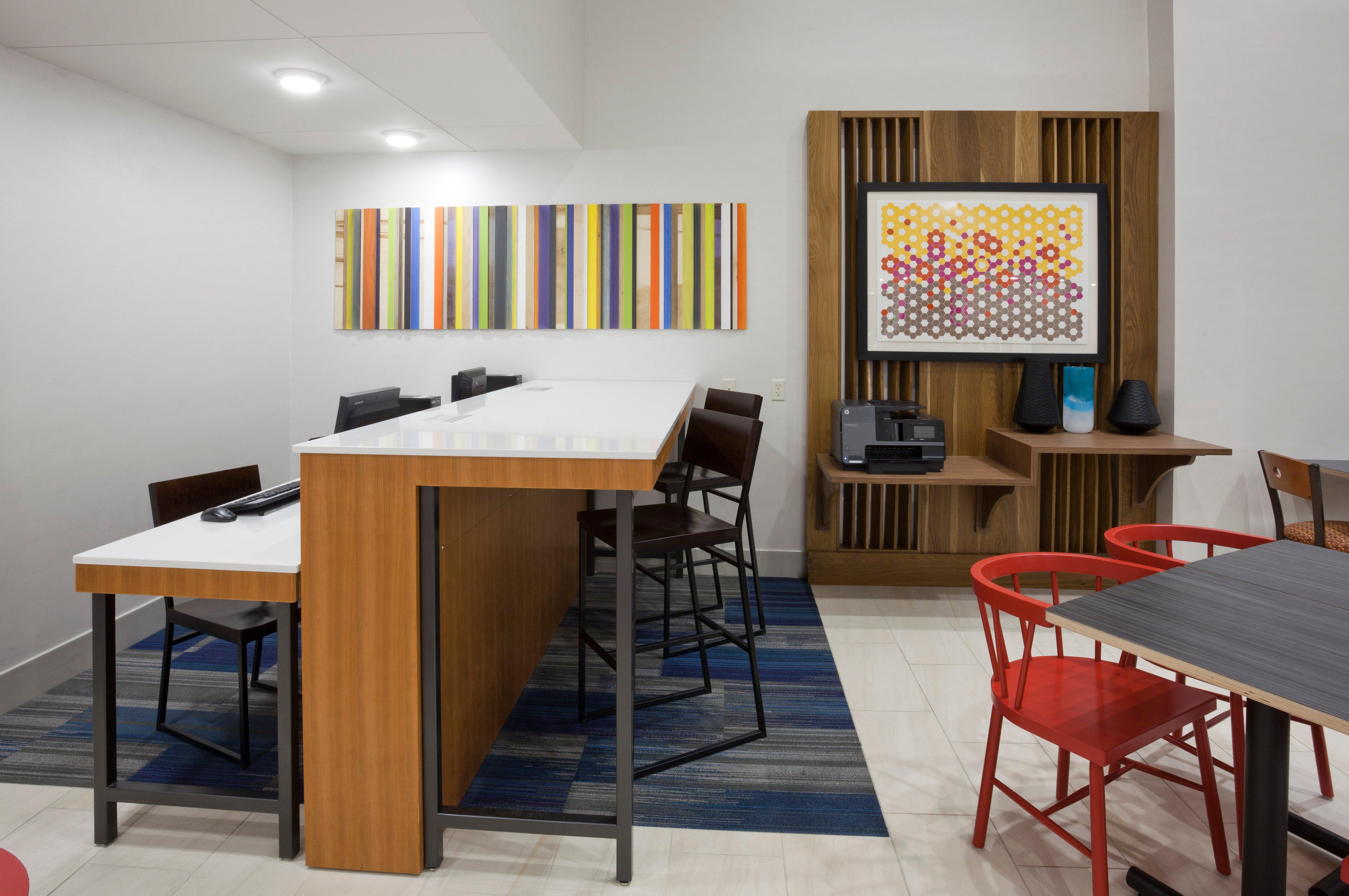 Holiday Inn Express Hotel & Suites Minneapolis-Golden Valley By Ihg Saint Louis Park Bagian luar foto